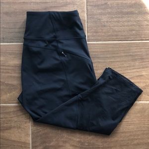 Athleta Mesh Crop Size Medium